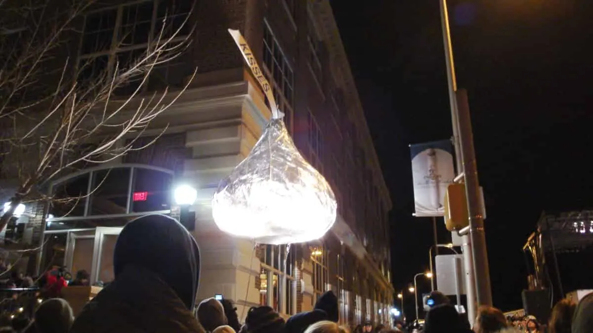 Hershey Kiss being raised on New Year's Eve